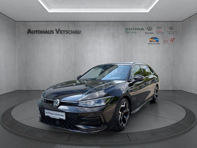 Passat Variant R-Line 2.0 TDI DSG Bluetooth Navi