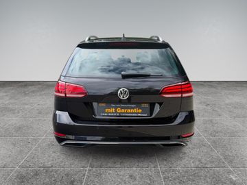 Volkswagen Golf - 6