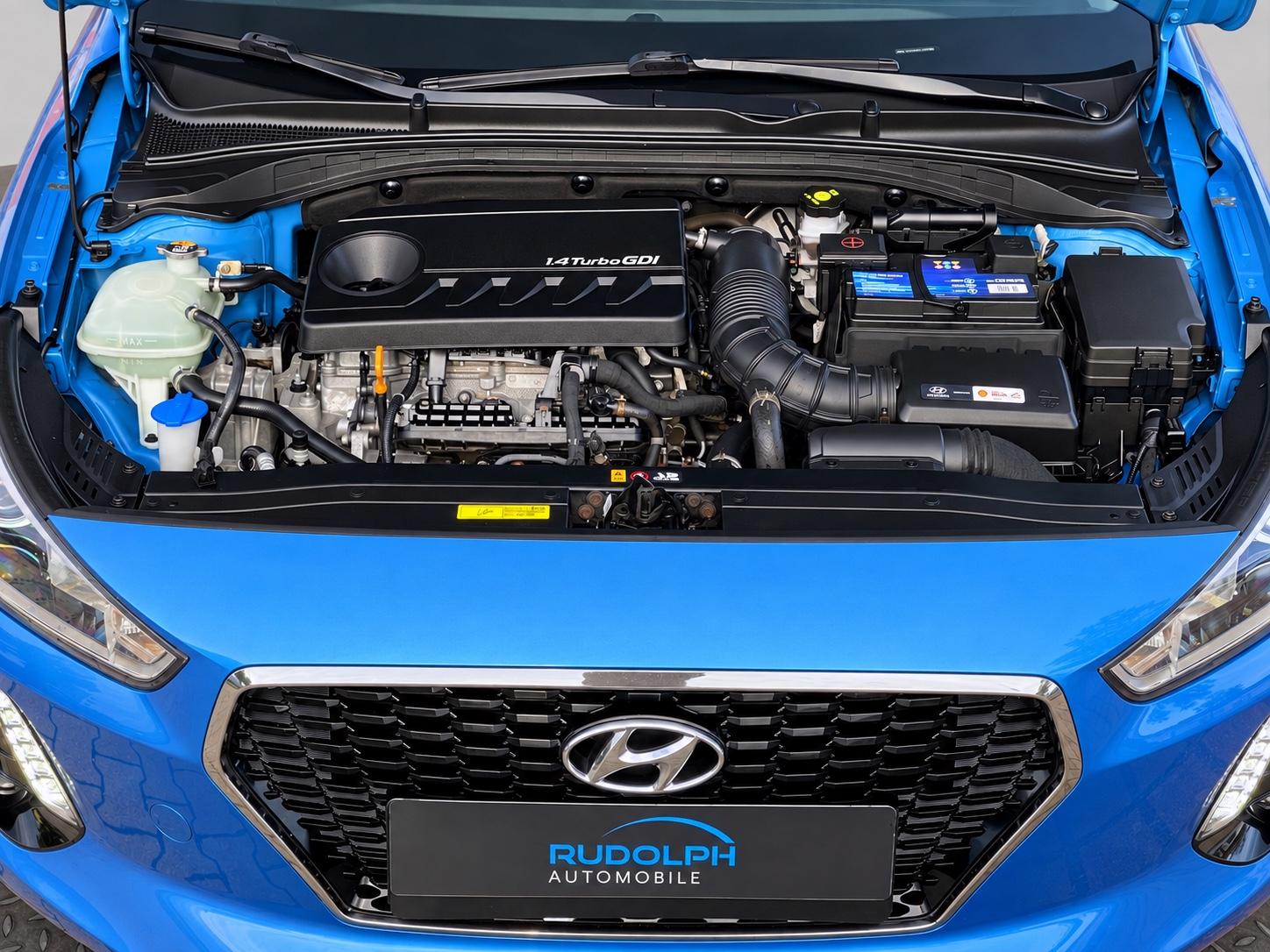 Hyundai i30 1,4 AUTOM. NAVI SITZHEIZ.SCHECKHEFT GARANTIE