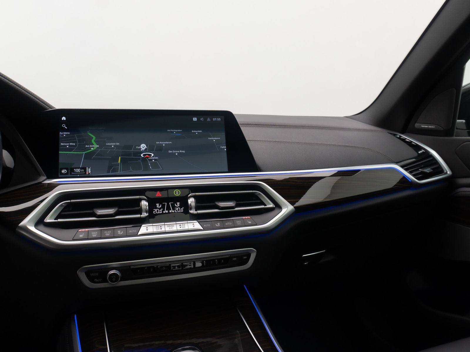 Fahrzeugabbildung BMW X5 xD30d M Sport H/K Panorama HUD DAB SoftCl 22"