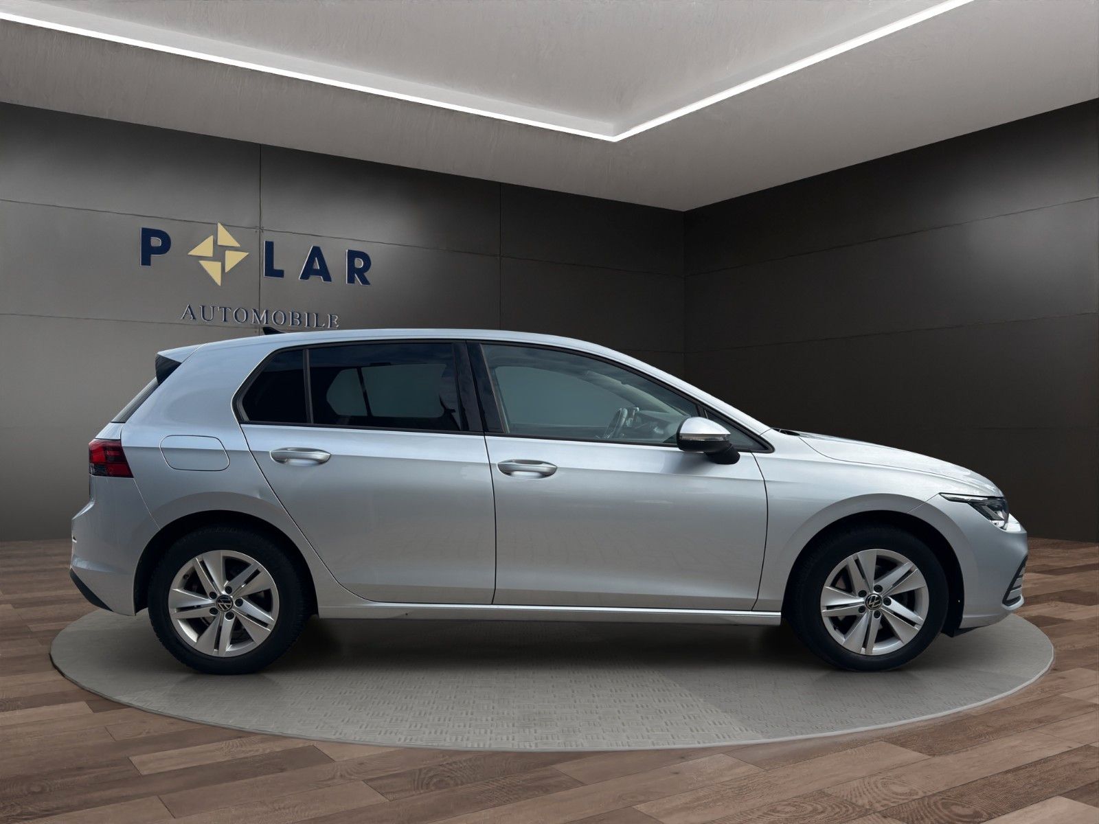 Fahrzeugabbildung Volkswagen Golf VIII Lim.*Bhz.Lenk*Virt.Cockpit*Carplay*LED
