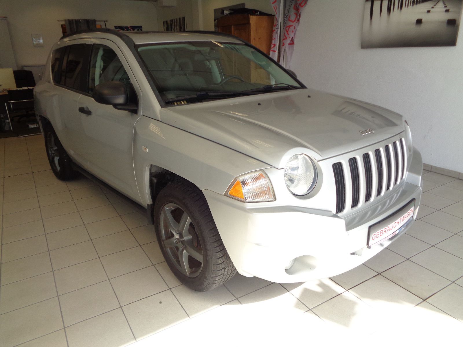 Fahrzeugabbildung Jeep Compass Sport / KLIMA / ALLRAD /