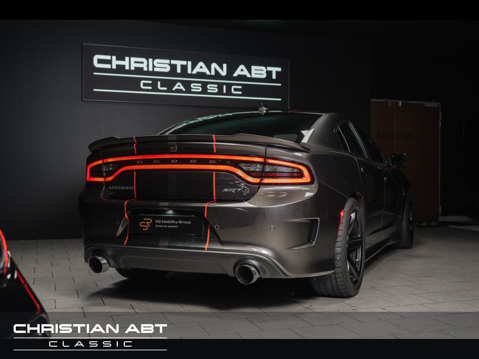 Fahrzeugabbildung Dodge Charger SRT Hellcat