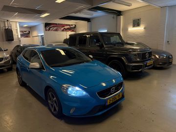 Volvo V40 - 1