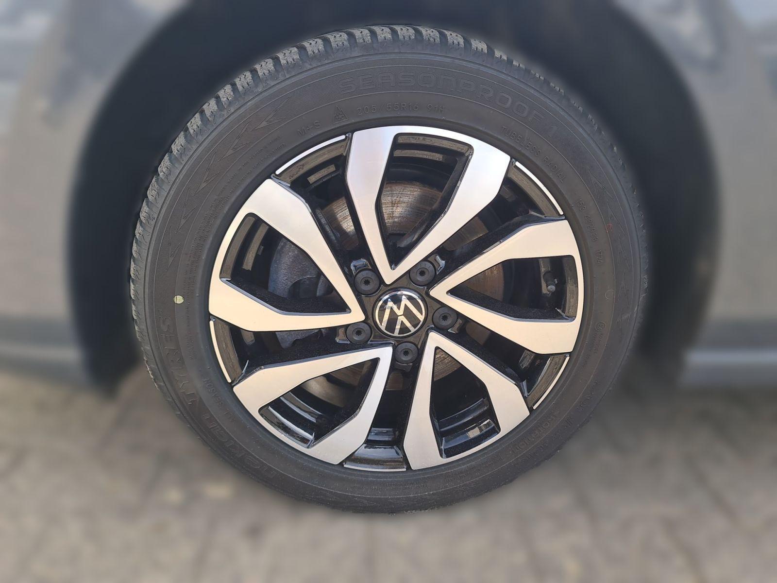 Volkswagen Golf VIII 2.0 TDI Active Navi Sprachbedienung Sp
