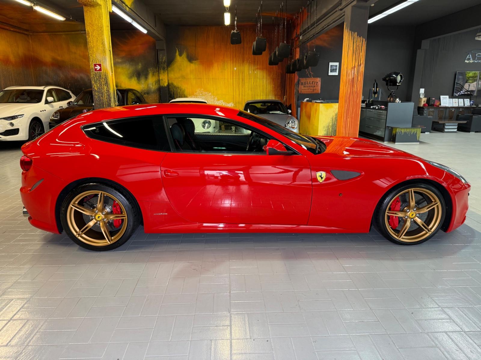 FERRARI FF 6.3 V12 PACK CARBONE