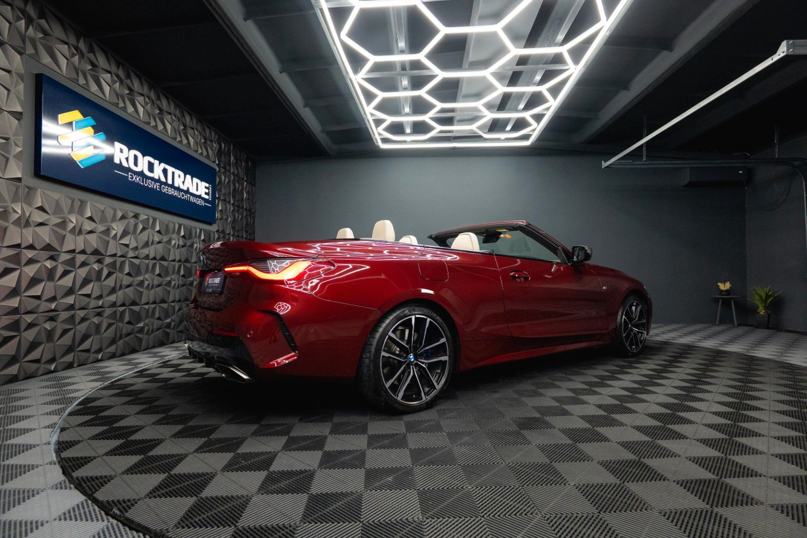 Fahrzeugabbildung BMW M440i xDrive Shadow | LASER | ACC | H&K | HUD