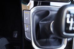 HYUNDAI i30 1.0 T-GDI NAVI-KAMERA-LED-TEMPOMAT-SHZG-2xPD
