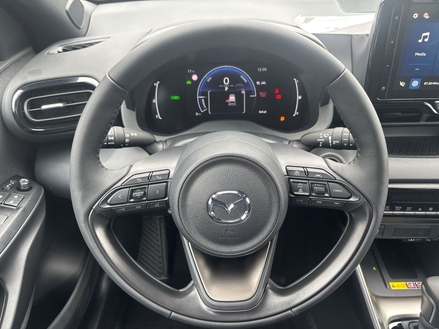 Mazda 2 Hybrid - Bild 12