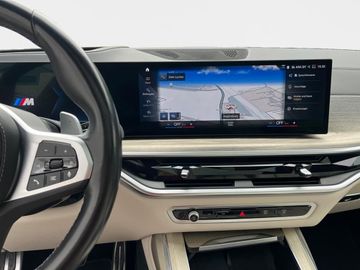 BMW X7 M60 - 11