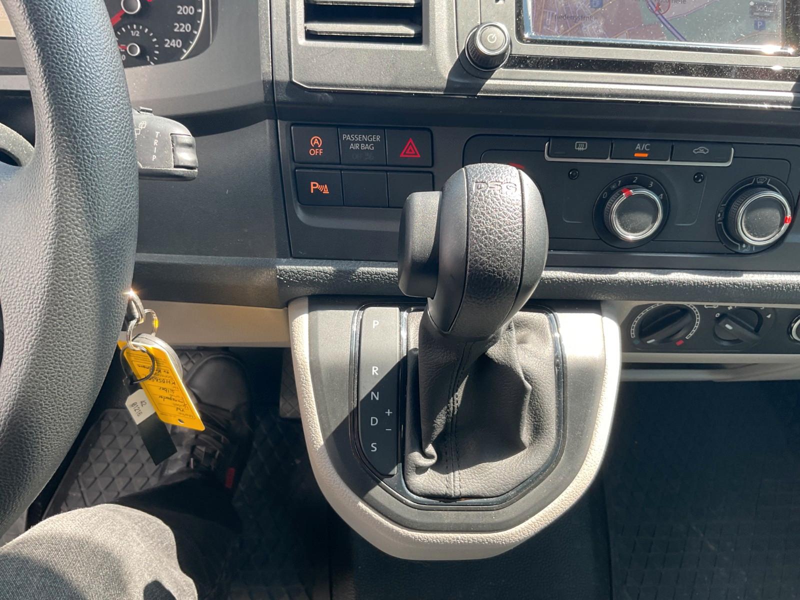 Volkswagen T6 Transporter 2.0 TDI 150 PS DSG Lang 9 Sitzer