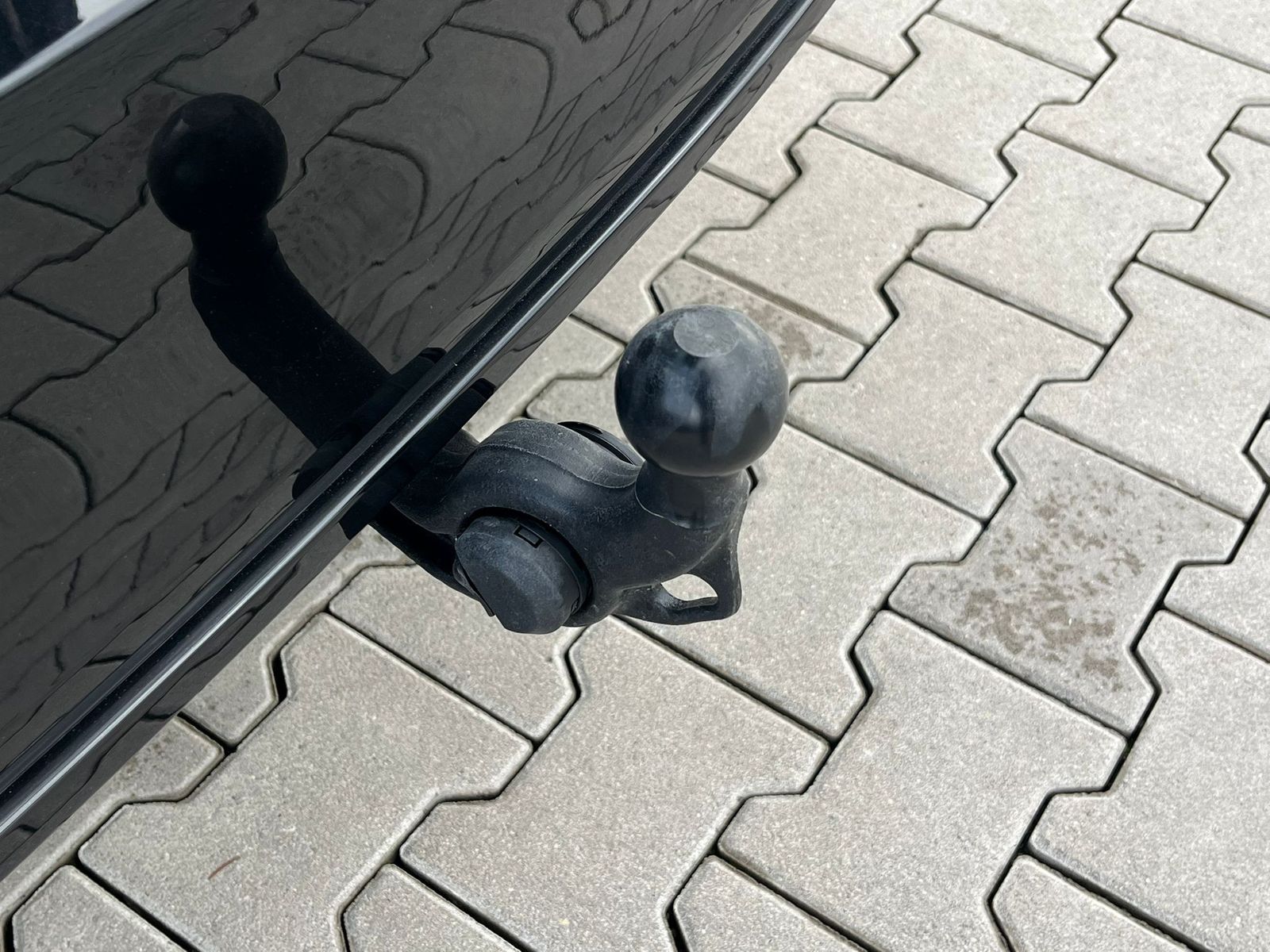 Fahrzeugabbildung SKODA Octavia 2.0 DSG Sportline MATRIX*AHK*CANTON*5J.G