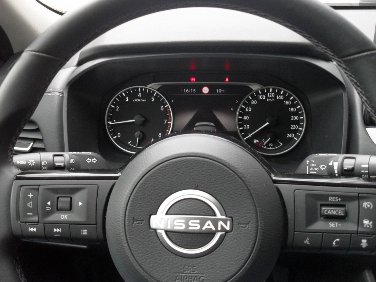 Fahrzeugabbildung Nissan Qashqai 1,3 MHEV Acenta | Navi | Winterpaket