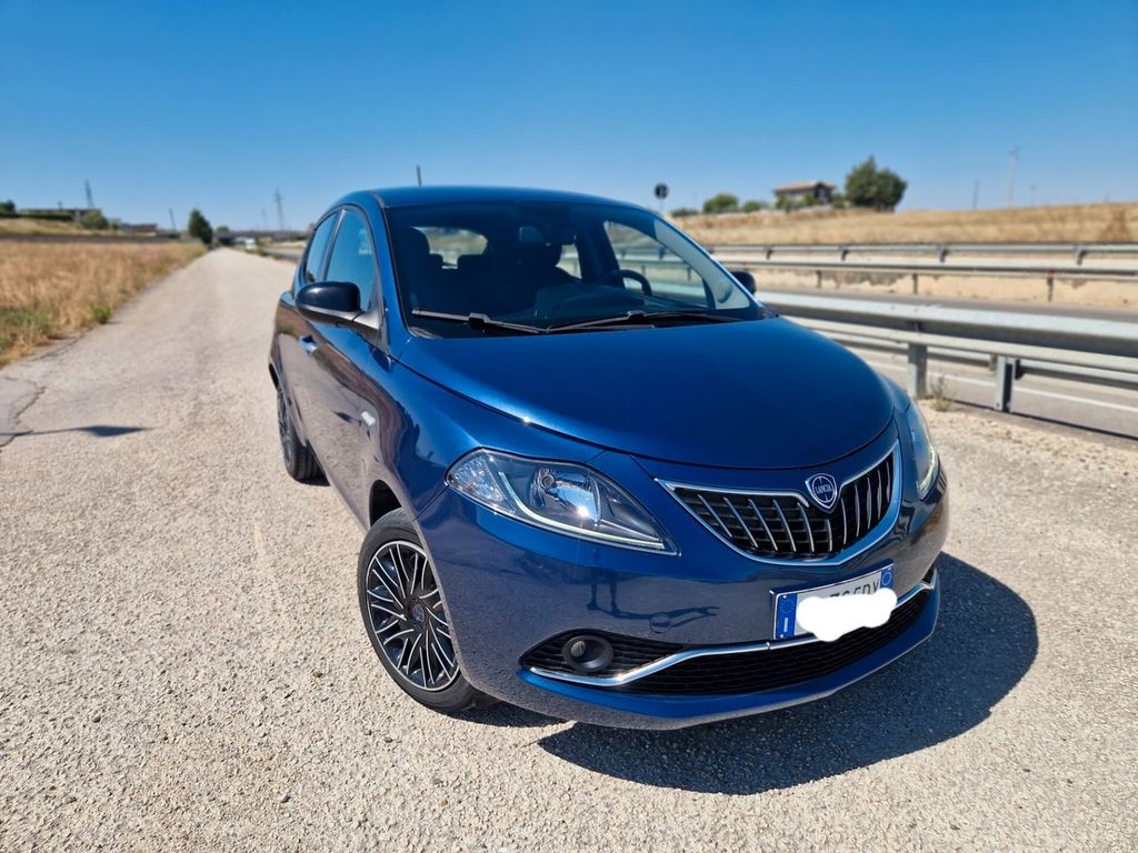 Image of Lancia Ypsilon
