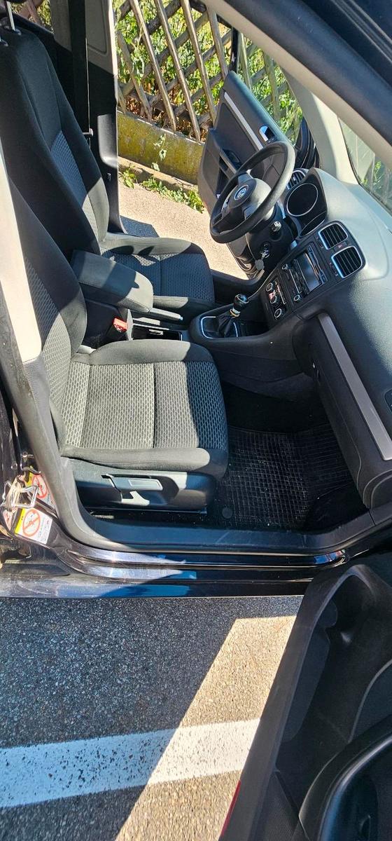 Volkswagen Golf 2010 — photo 5