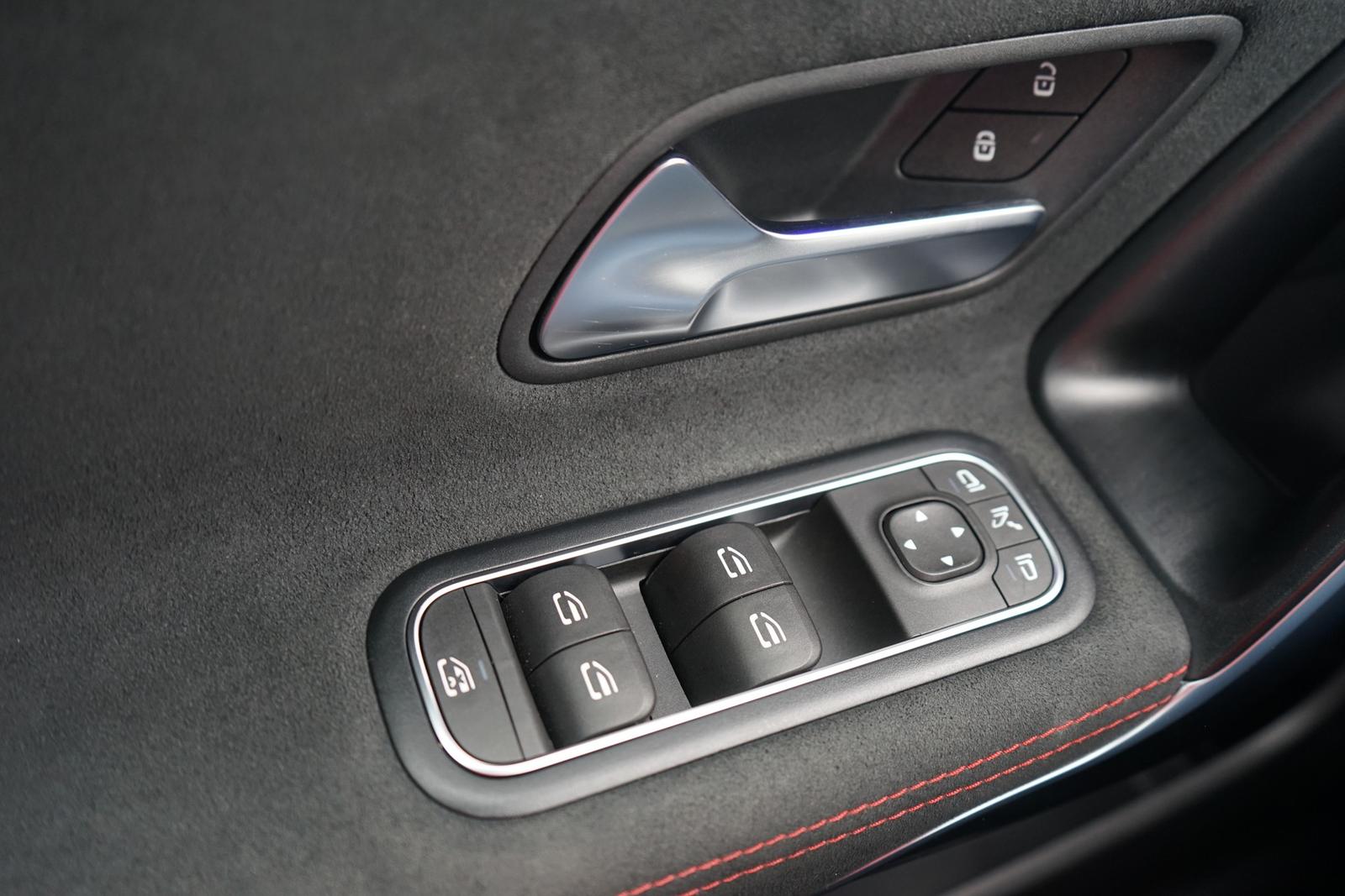 Mercedes-Benz CLA 220 SB AMG Line LED Navi Kamera Spurhalte