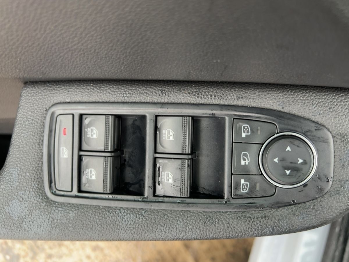 Renault Clio - Bild 16