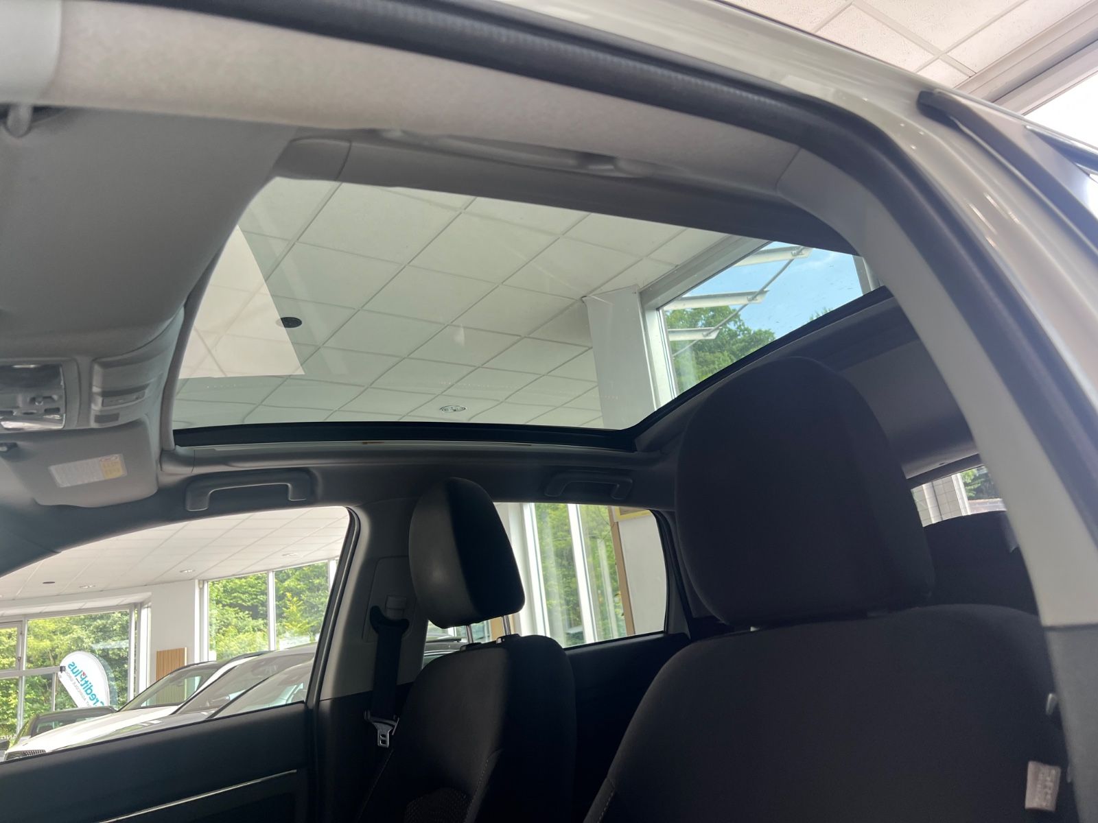 Fahrzeugabbildung Mitsubishi ASX Intense * RÜCKFAHRKAMERA* SITZHEIZUNG *