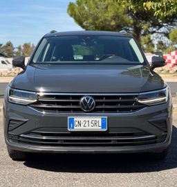 Volkswagen Tiguan - 5