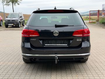 Volkswagen Passat - 4