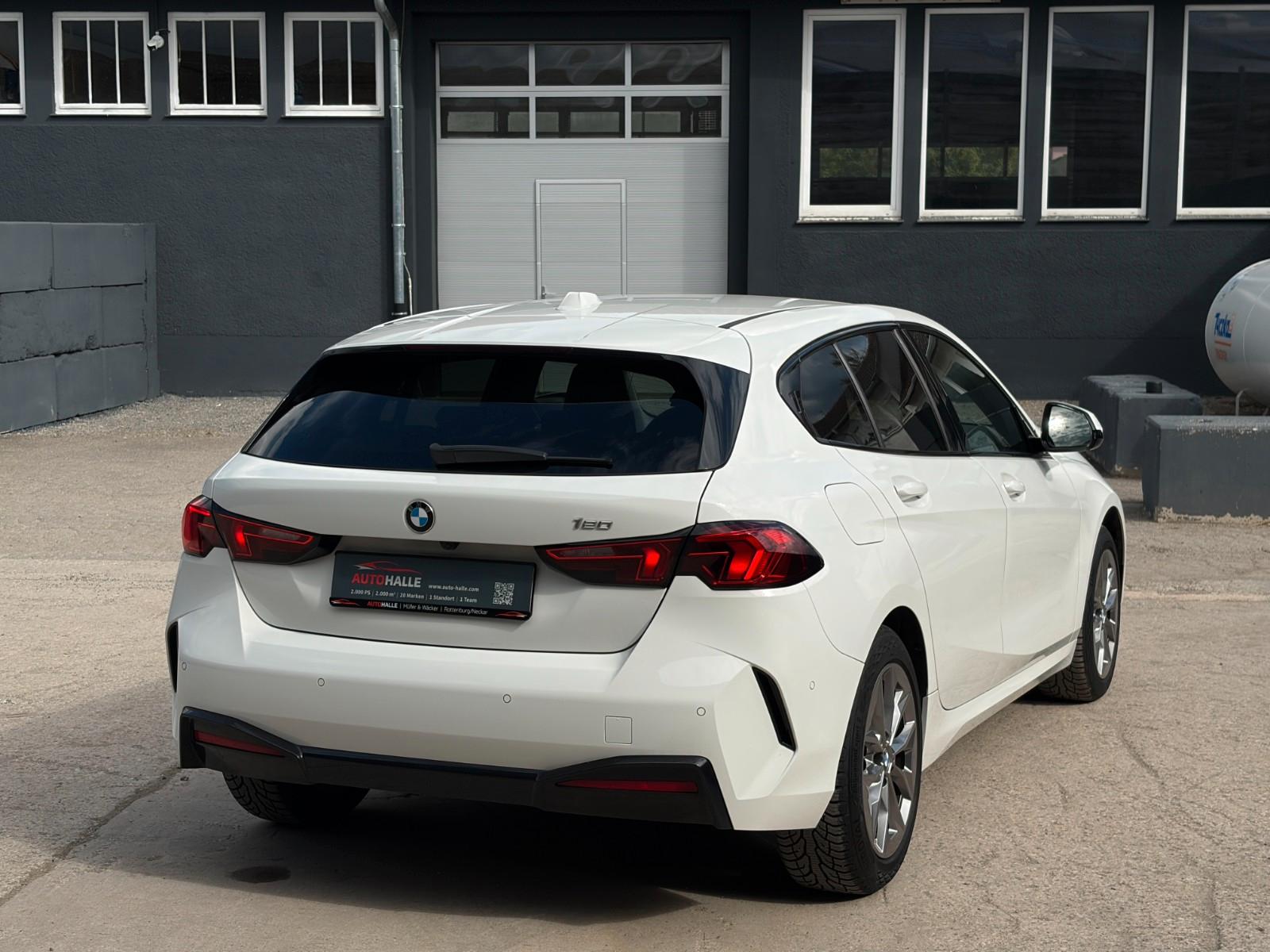 BMW 1 Series i Aut. Adap. LED CAM SHZ LHZ KZG CarPlay, миниатюра 6