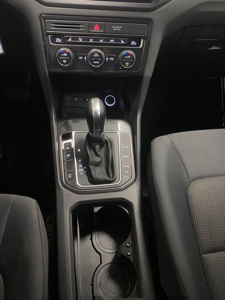 Fahrzeugabbildung Volkswagen Golf Sportsvan 1.5 TSI ACT Comfortline+DSG+ACC+