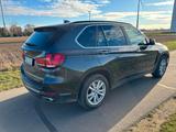 BMW X5 xDrive40d Pano AHK Leder 7 Sitzer HeadUp  - BMW X5: 7 Sitze