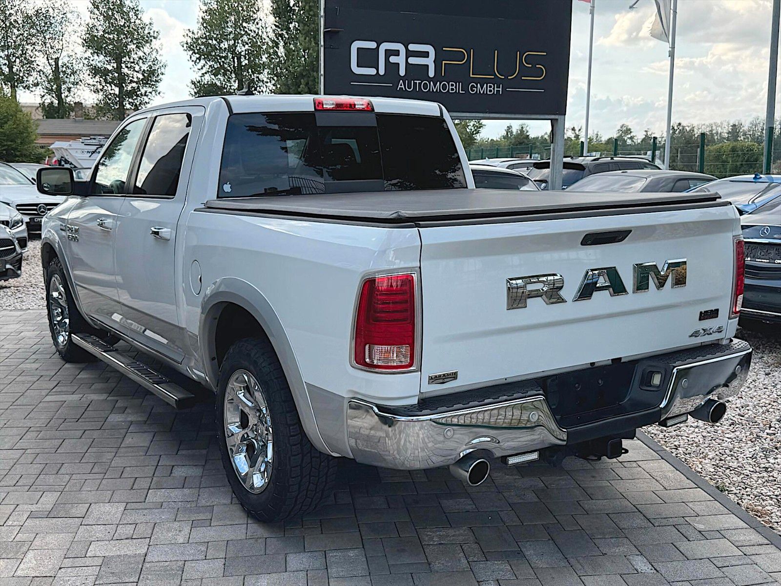 Fahrzeugabbildung Dodge RAM 5.7 V8 HEMI LARAMIE CrewCab 4x4 LPG  PRINS