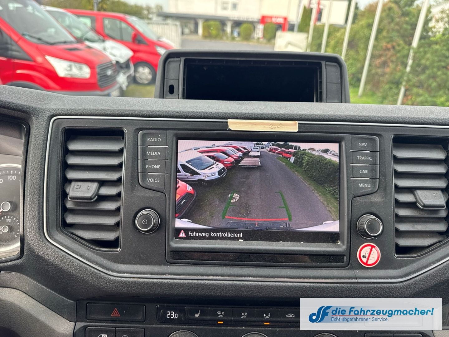 Fahrzeugabbildung Volkswagen Crafter Kasten 35 AUT. mittel L2 Hochd.LED Trend