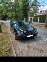 Mercedes-Benz E 55 T AMG - schwarze Mercedes-Benz E 55 AMG