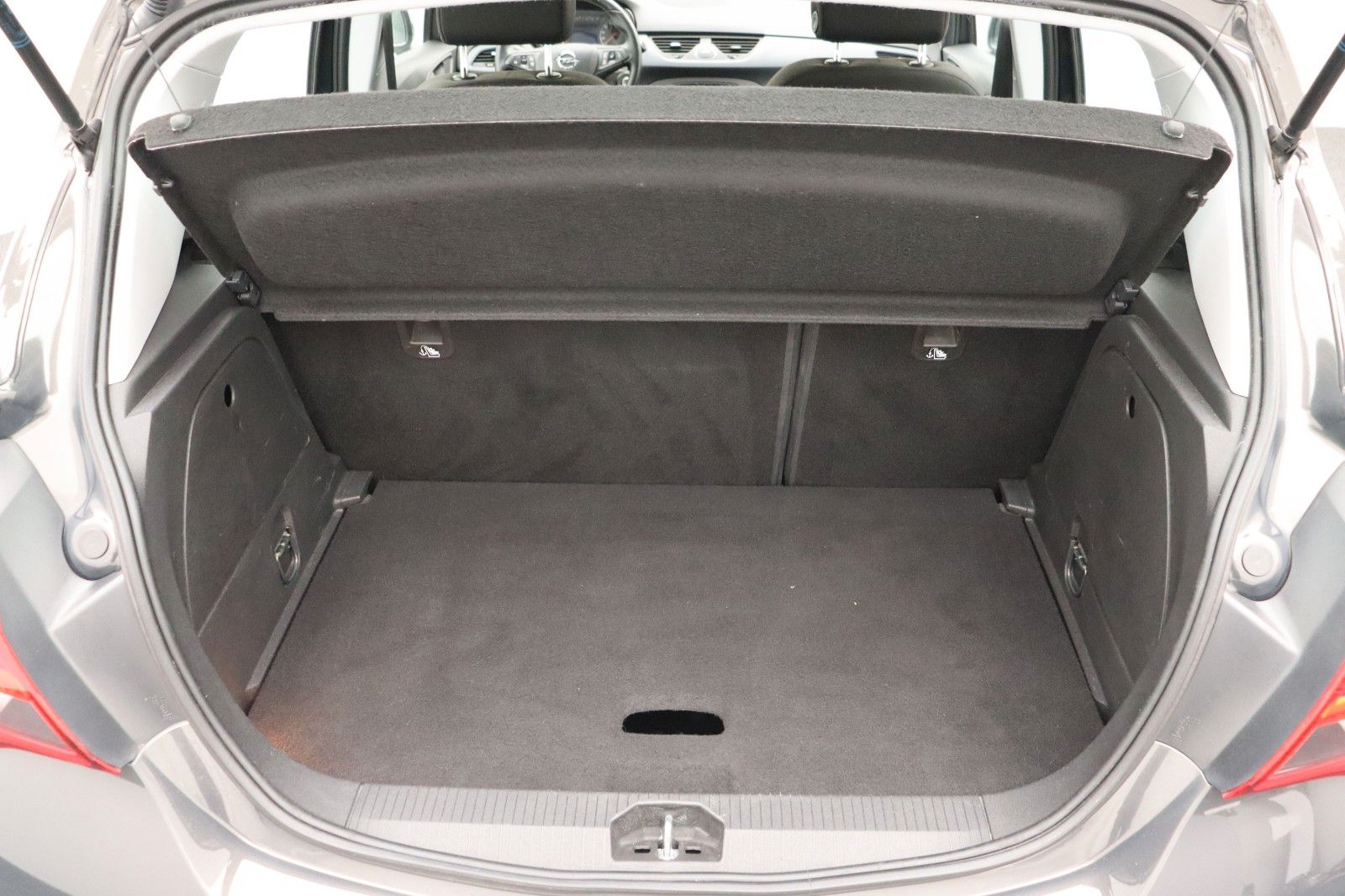 Fahrzeugabbildung Opel Corsa E 1.4 Edition SHZ TEMPO PDC