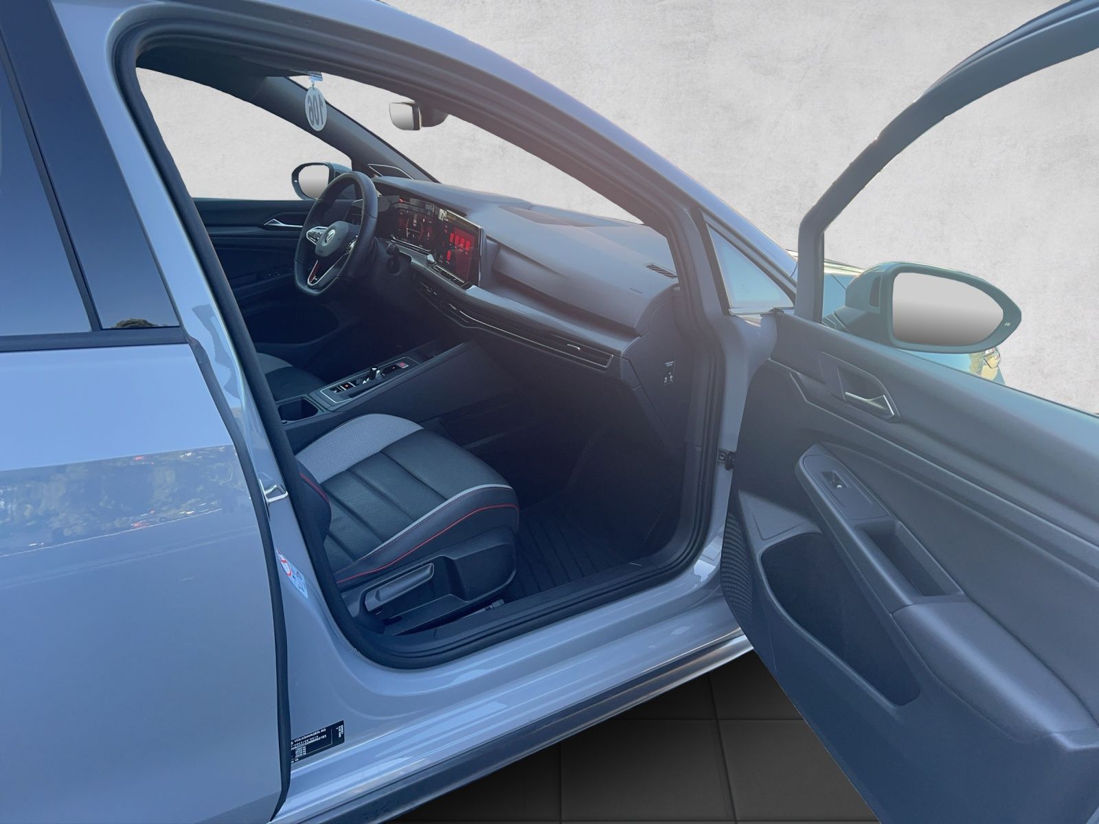 Golf VIII GTI 2.0 TSI DSG Pano*Navi*ACC*Leder