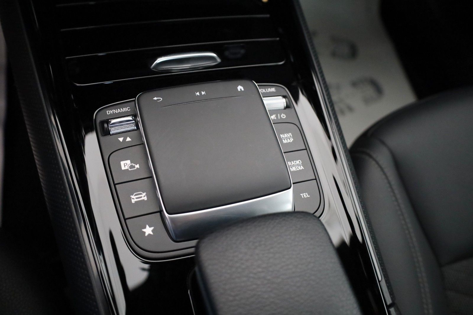 Fahrzeugabbildung Mercedes-Benz GLA 250 e Style ,T.Leder, Navi, LED, SH, AHK