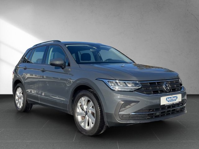 Volkswagen Tiguan 1.5 TSI Life NAVI ACC PDC SHZ LED ALU