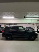 Mercedes-Benz GLE 350 d 4MATIC - 2. Hand top gepflegt  - Mercedes-Benz GLE-Klasse von privat
