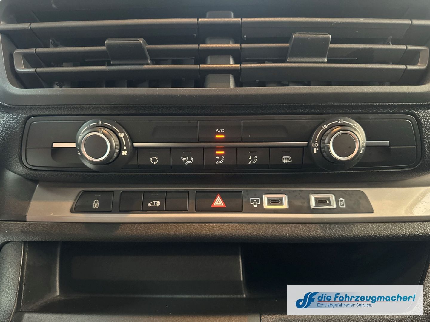 Fahrzeugabbildung Peugeot Expert Kasten Standard 1.5 BlueHDi 120 FAP EU6d