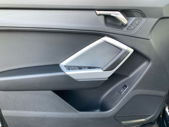 Q3 Sportback 35 TDI S-LINE LED+KAMERA+DCP+NAVI+