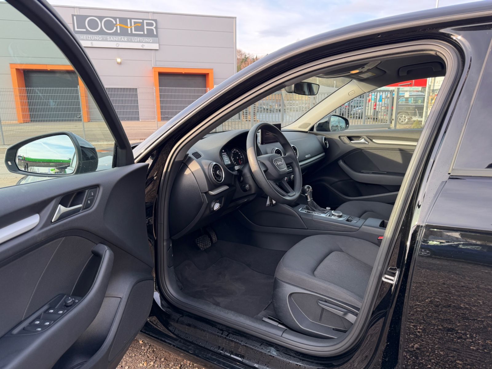Audi A3 Sportback 35 TDI S tronic Xenon Navi Bluet. foto 7