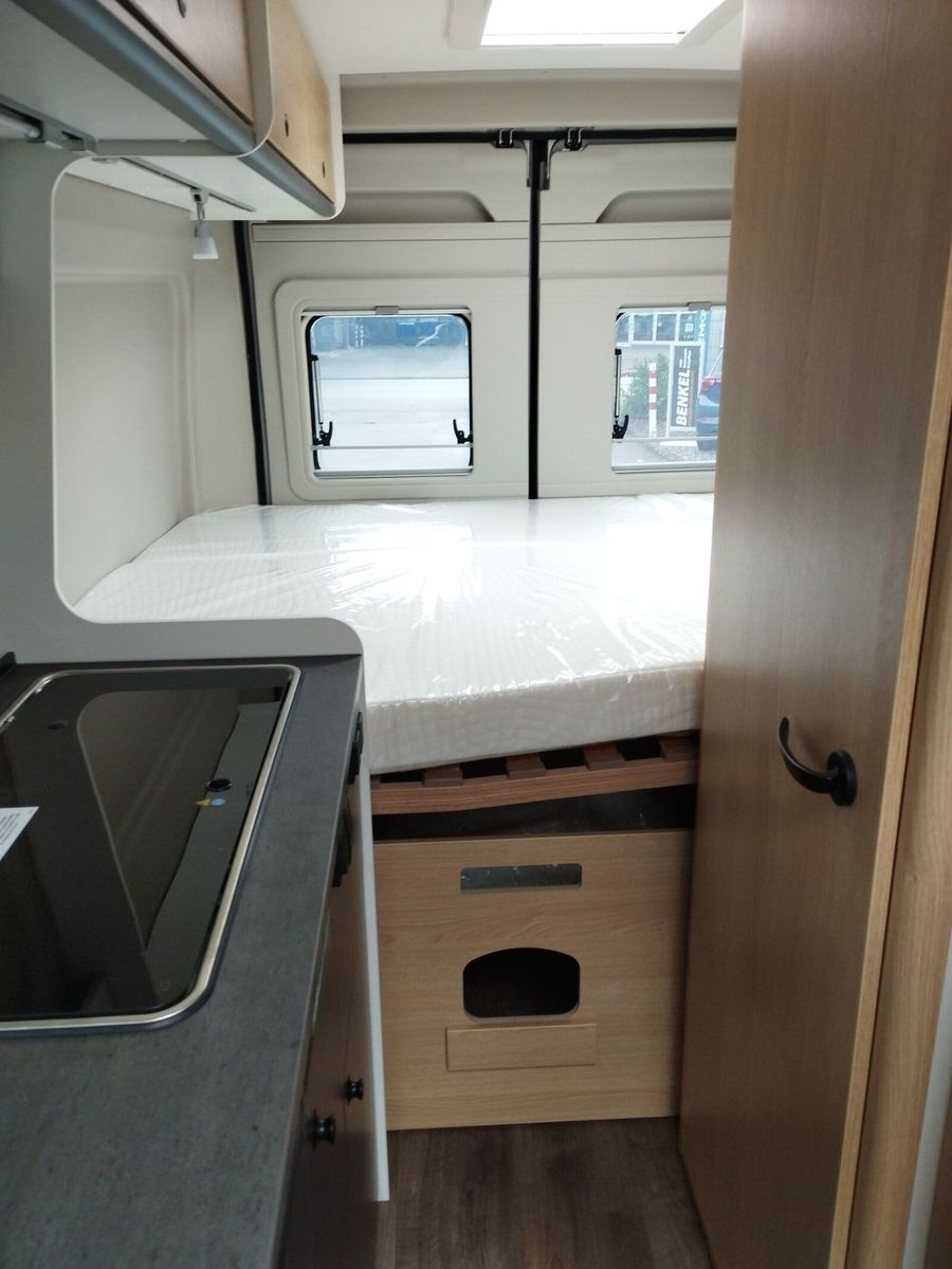 Fahrzeugabbildung Sunlight Adventure Cliff 600 Automatik, Dörr Edition, LTE