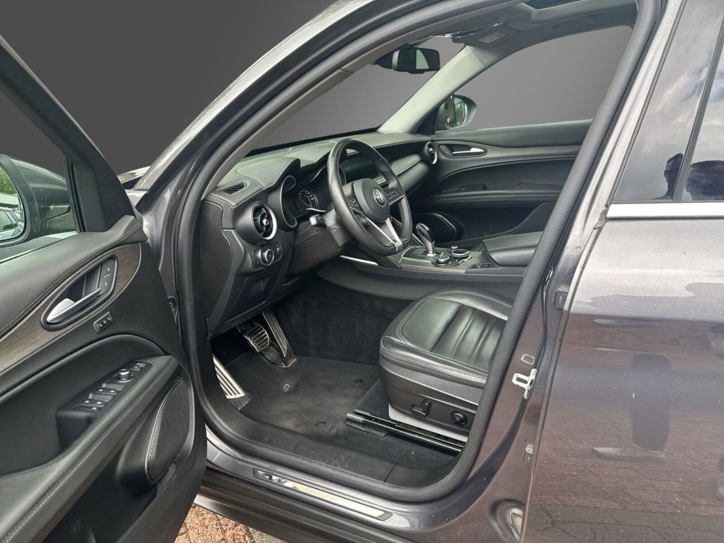 Fahrzeugabbildung Alfa Romeo Stelvio Super Q4 -Panoramadach-Xenon-AHK-