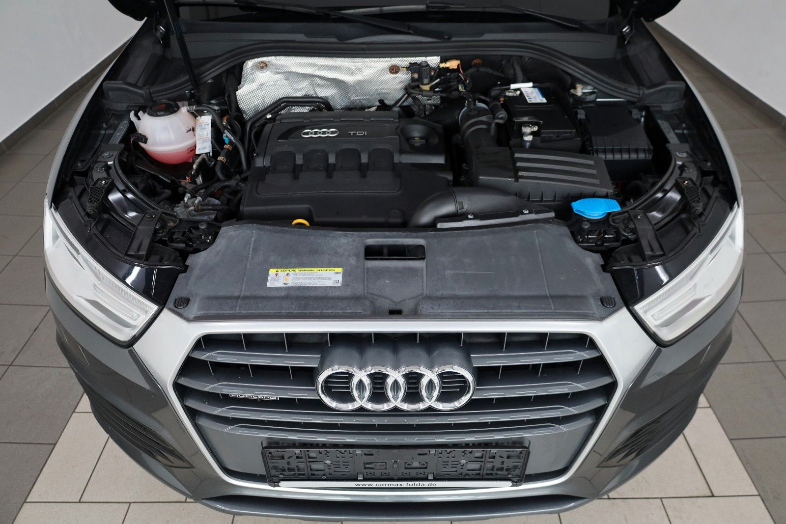 Fahrzeugabbildung Audi Q3 quattro S Line T.Leder,Navi,Xenon,SH,PDC,AHK