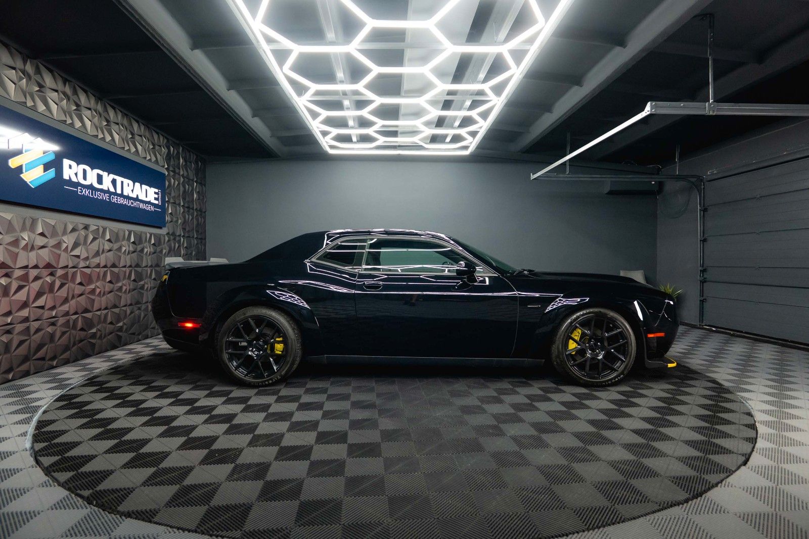 Fahrzeugabbildung Dodge Challenger 5.7 V8 R/T SRT WIDE BODY *LED*19%*