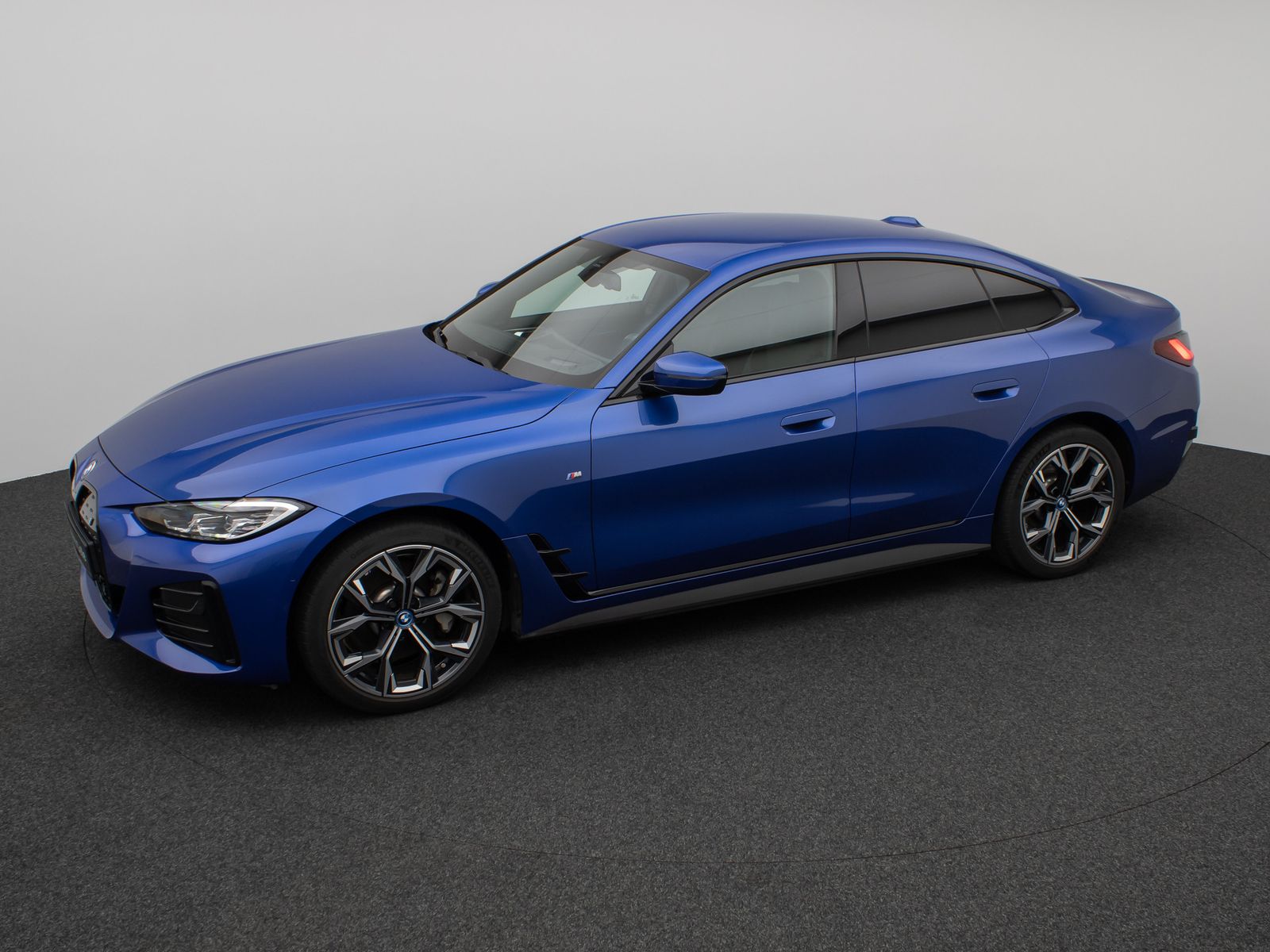 Fahrzeugabbildung BMW i4 eD40 Gran Coupé M Sport Kamera HUD DAB H/K