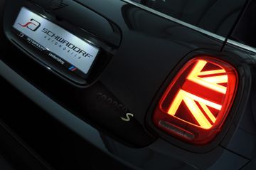 MINI COOPER SE Classic Trim Black Pak DriveAssist RFK