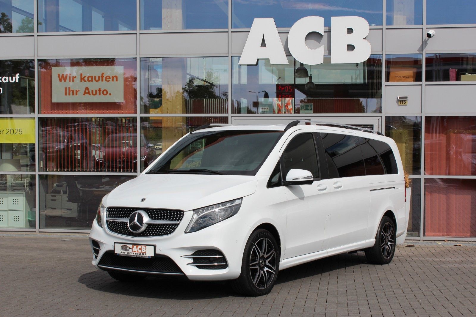 Mercedes-Benz V 300d EDITION 2023 extralang AMG-Line 8-Si. RFK
