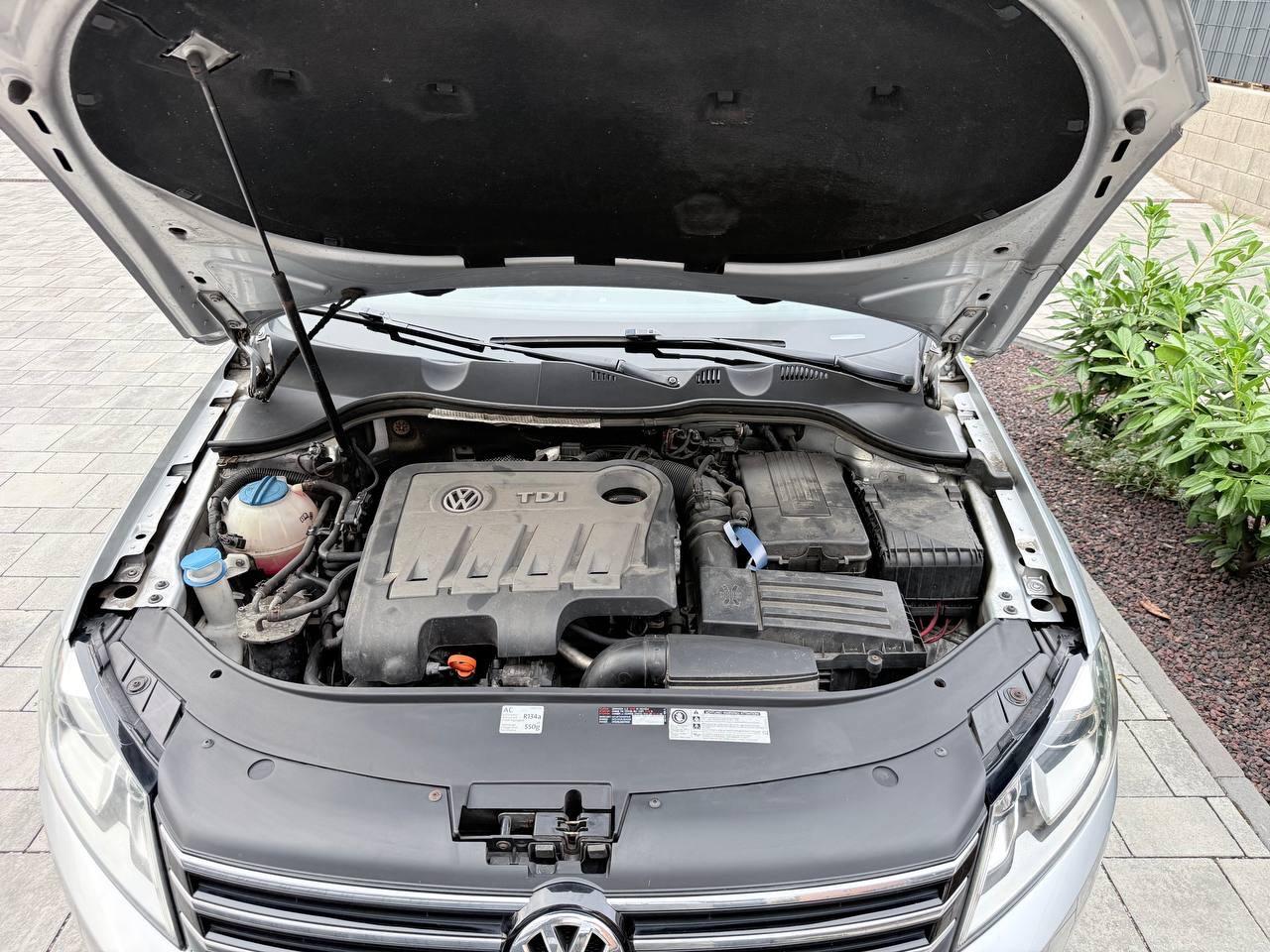 Volkswagen Passat 2012 — photo 10