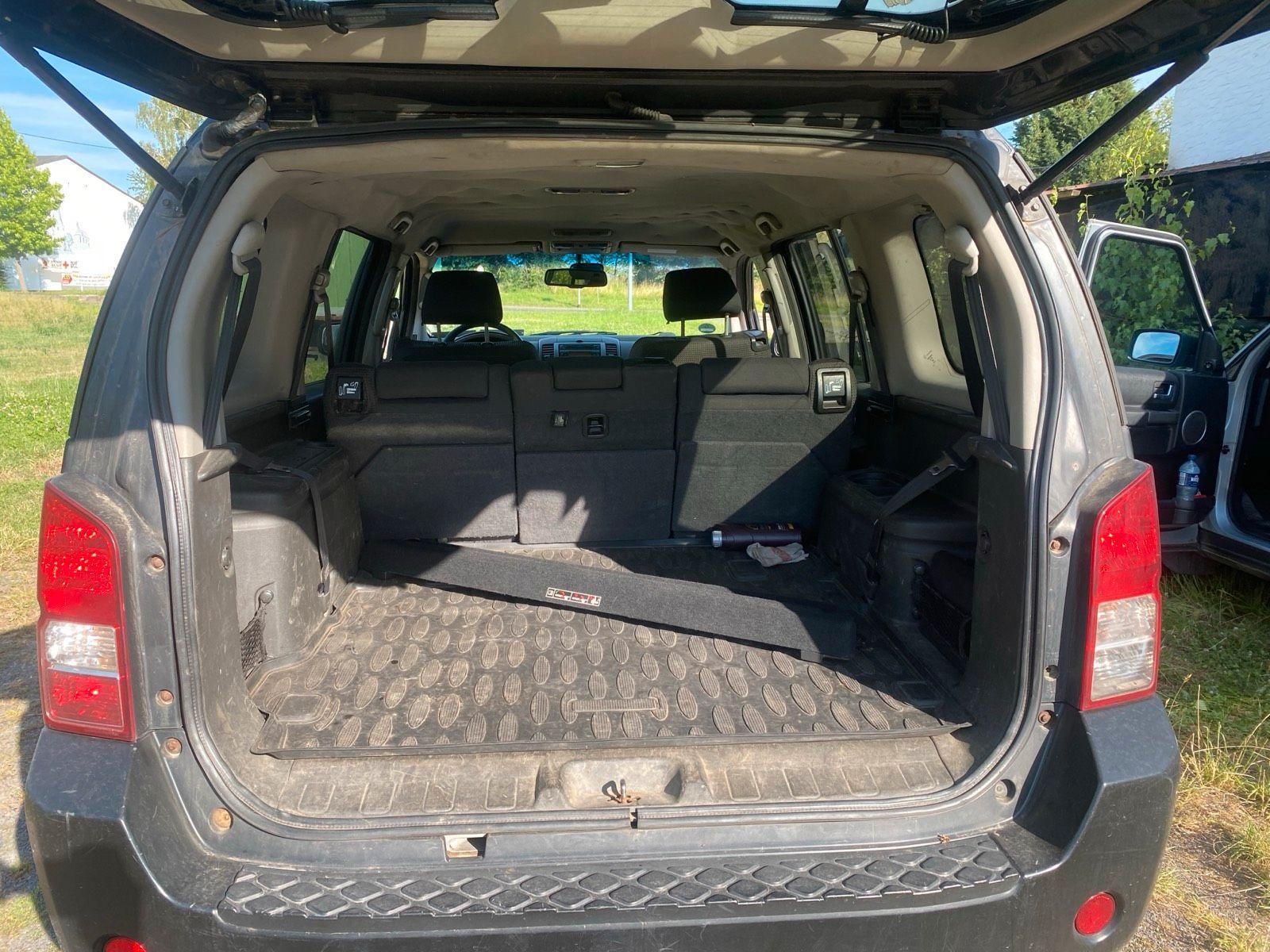 Nissan Pathfinder 2006 — photo 6