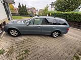Mercedes-Benz E 220 CDI T AVANTGARDE Avantgarde - Mercedes-Benz E 220 aus 2005: Cdi