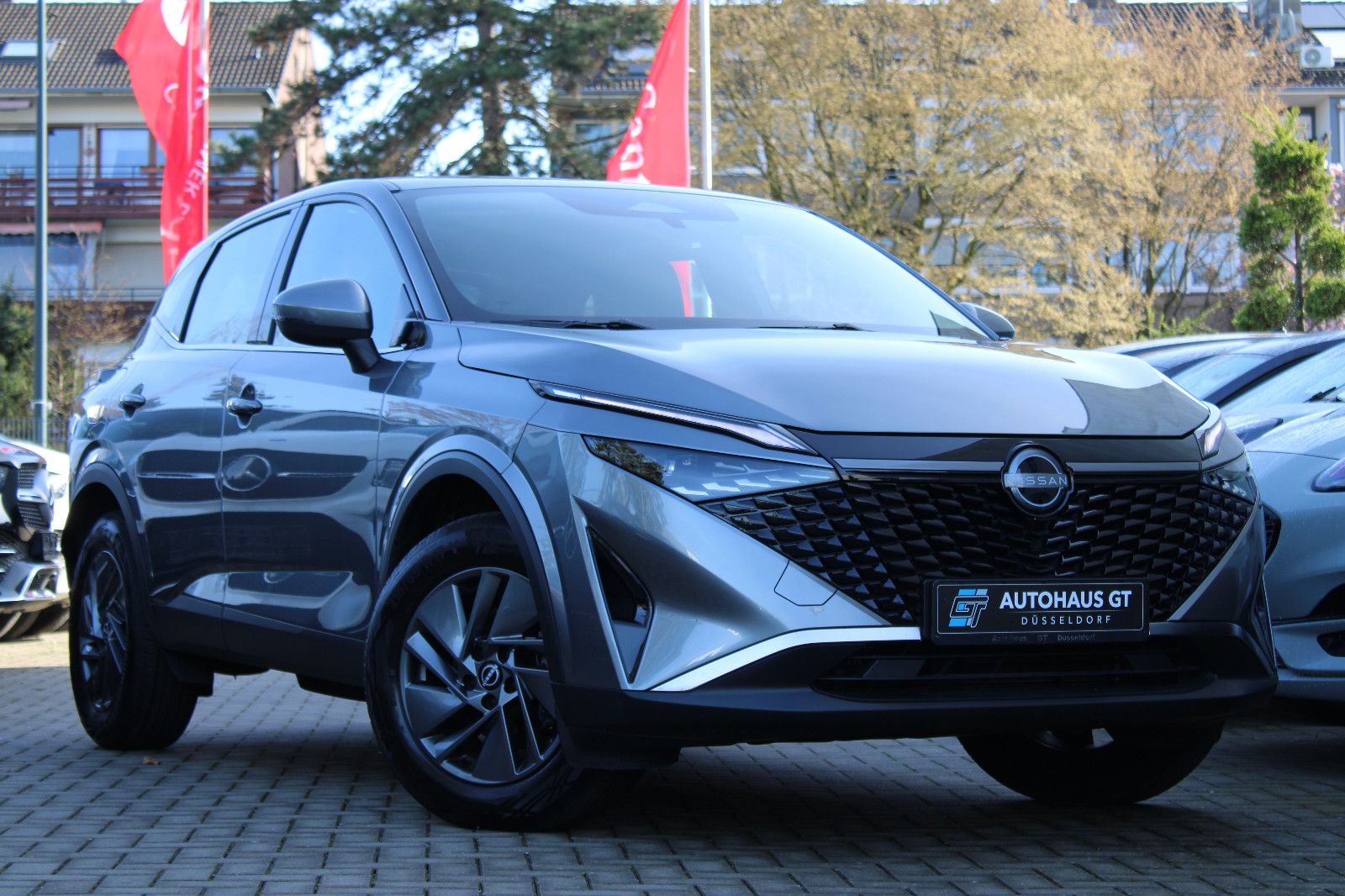 Nissan Qashqai - 1