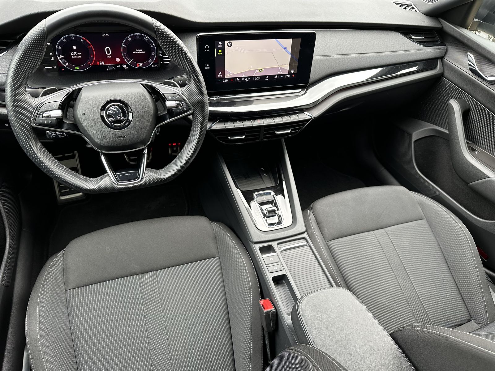 Fahrzeugabbildung SKODA Octavia 2.0 TDI DSG Sportline DSG NAV+LED+ACC+HU